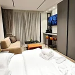 شقة Center Easy_luxury تيرانا